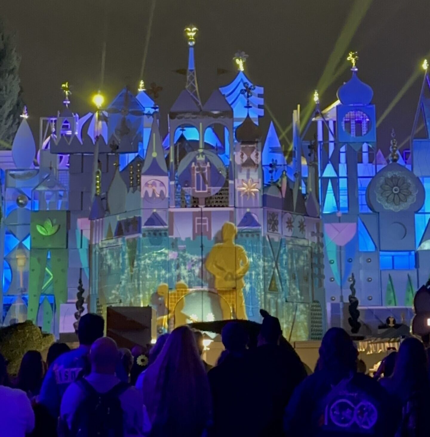 Tapestry of Happiness projection show